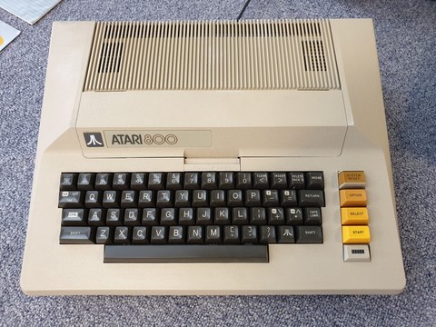 800
