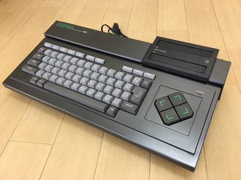 CF2700